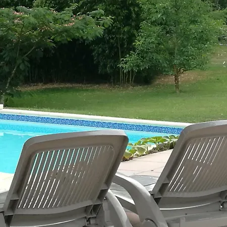 La Roumaude Hébergement de vacances *